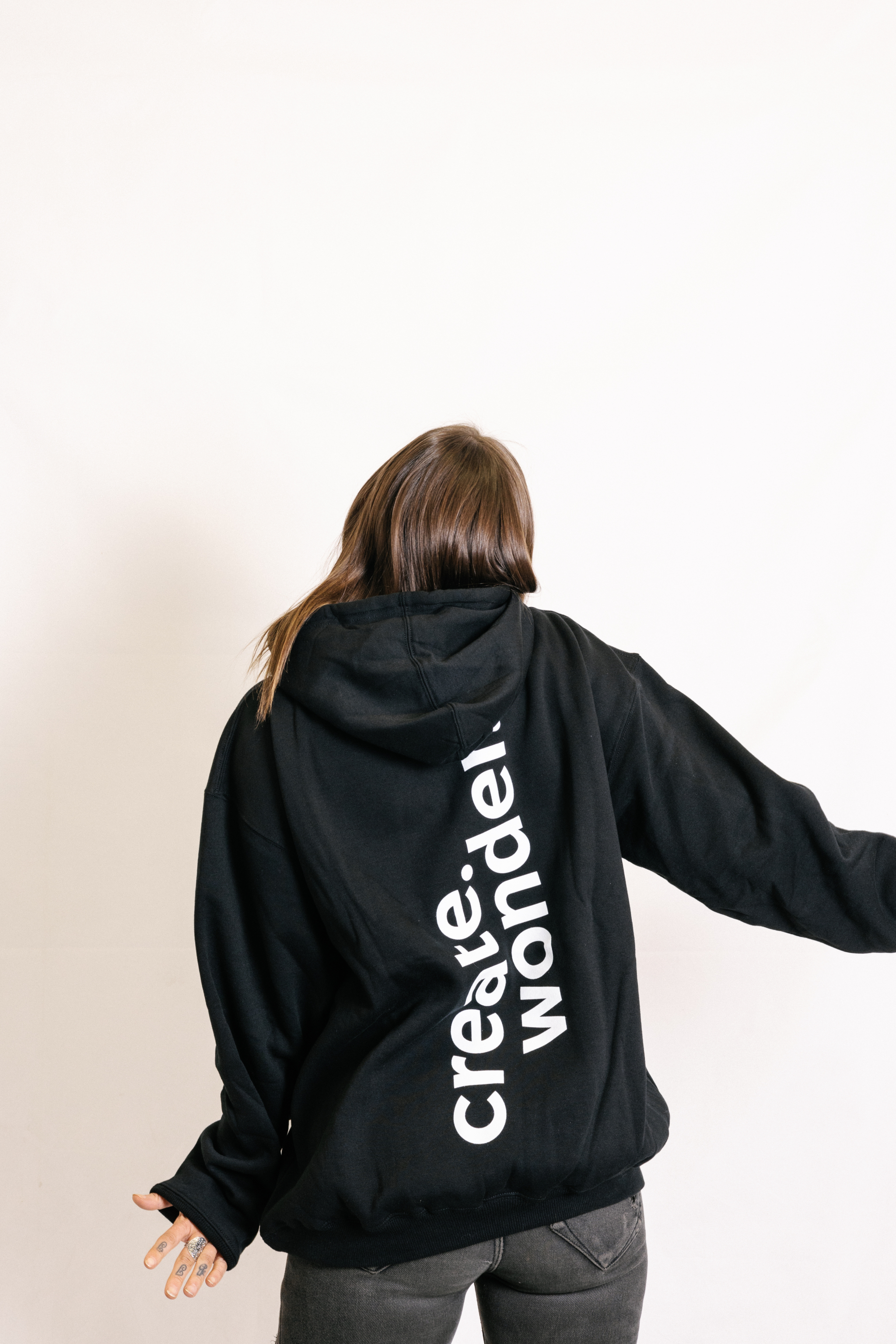 S Hoodie Claire back