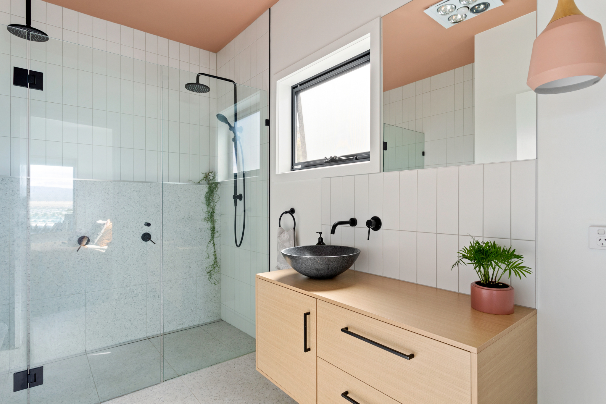 46 Forest Road Trevallyn 27 of 56