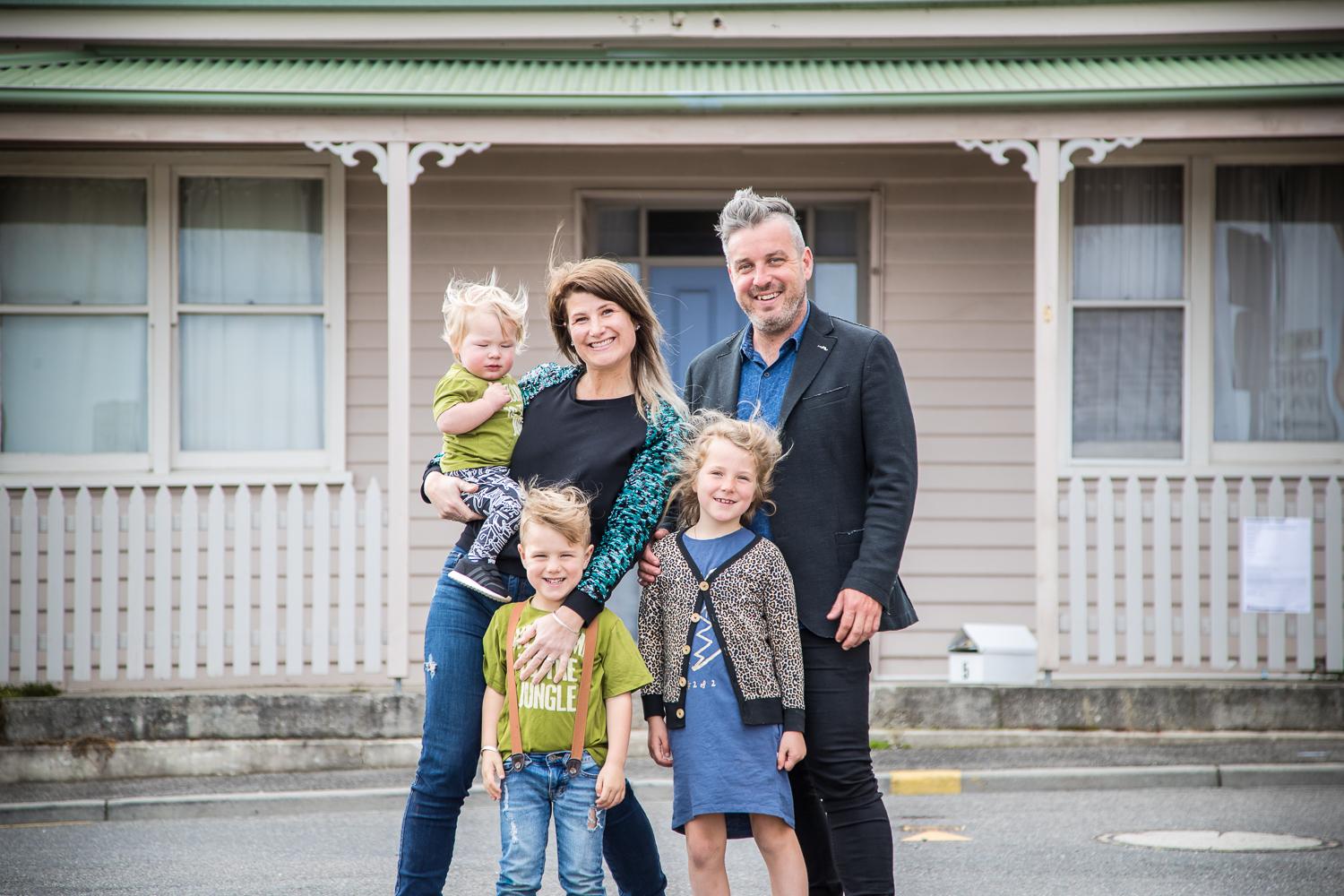 Ava Family Low Res RGB 72dpi 001 171016 154732