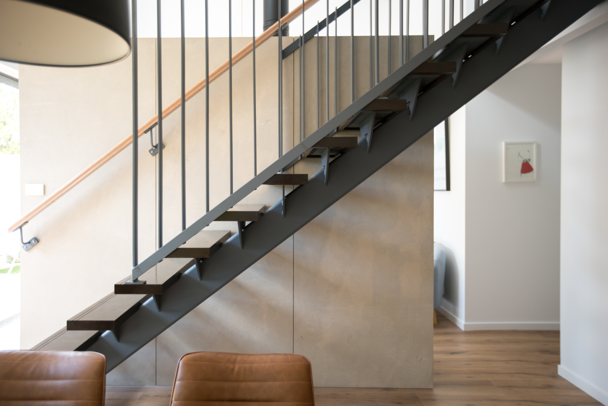 Ava Dec 2017 21 RGB 300dpi