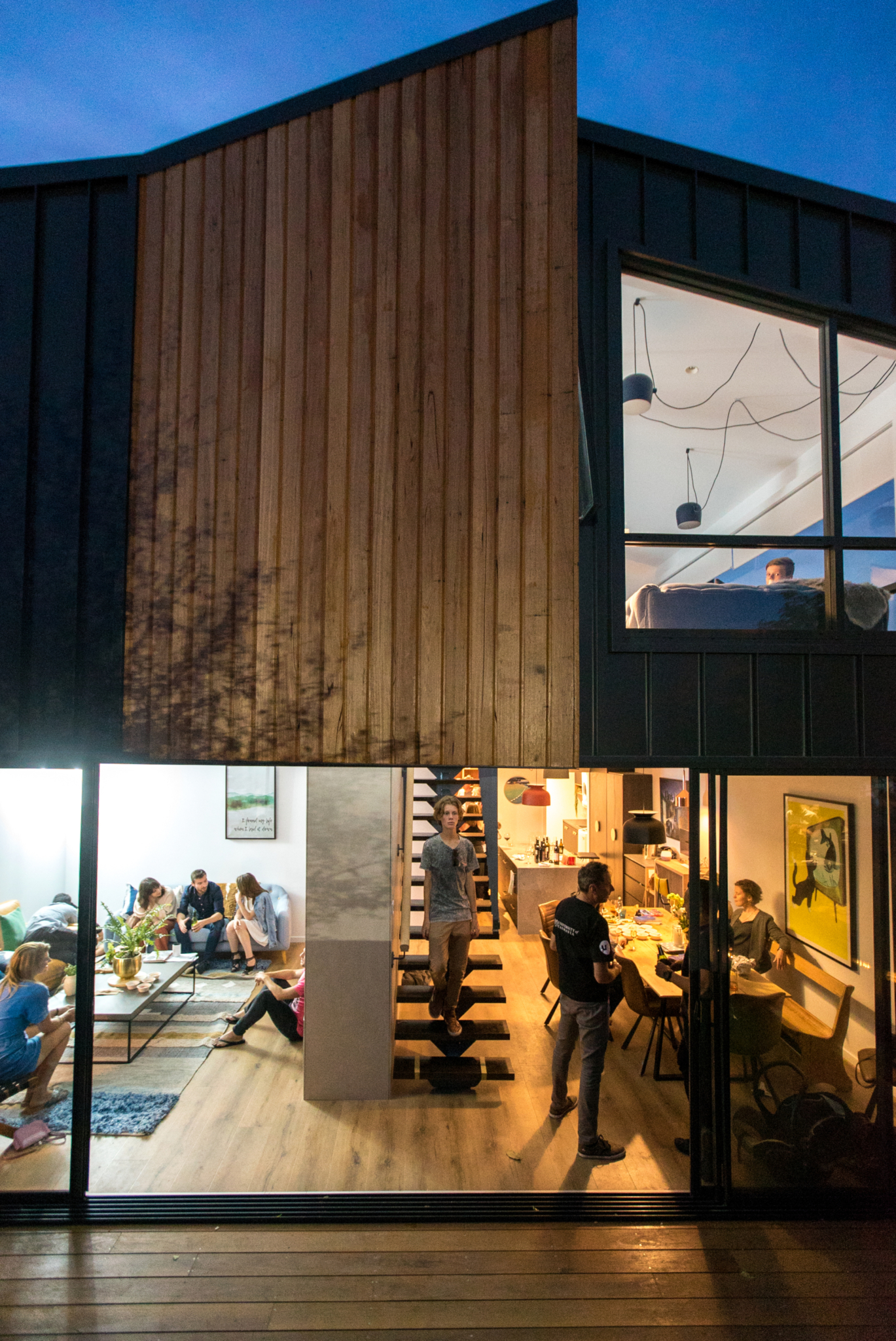 Ava Dec 2017 30 RGB 300dpi