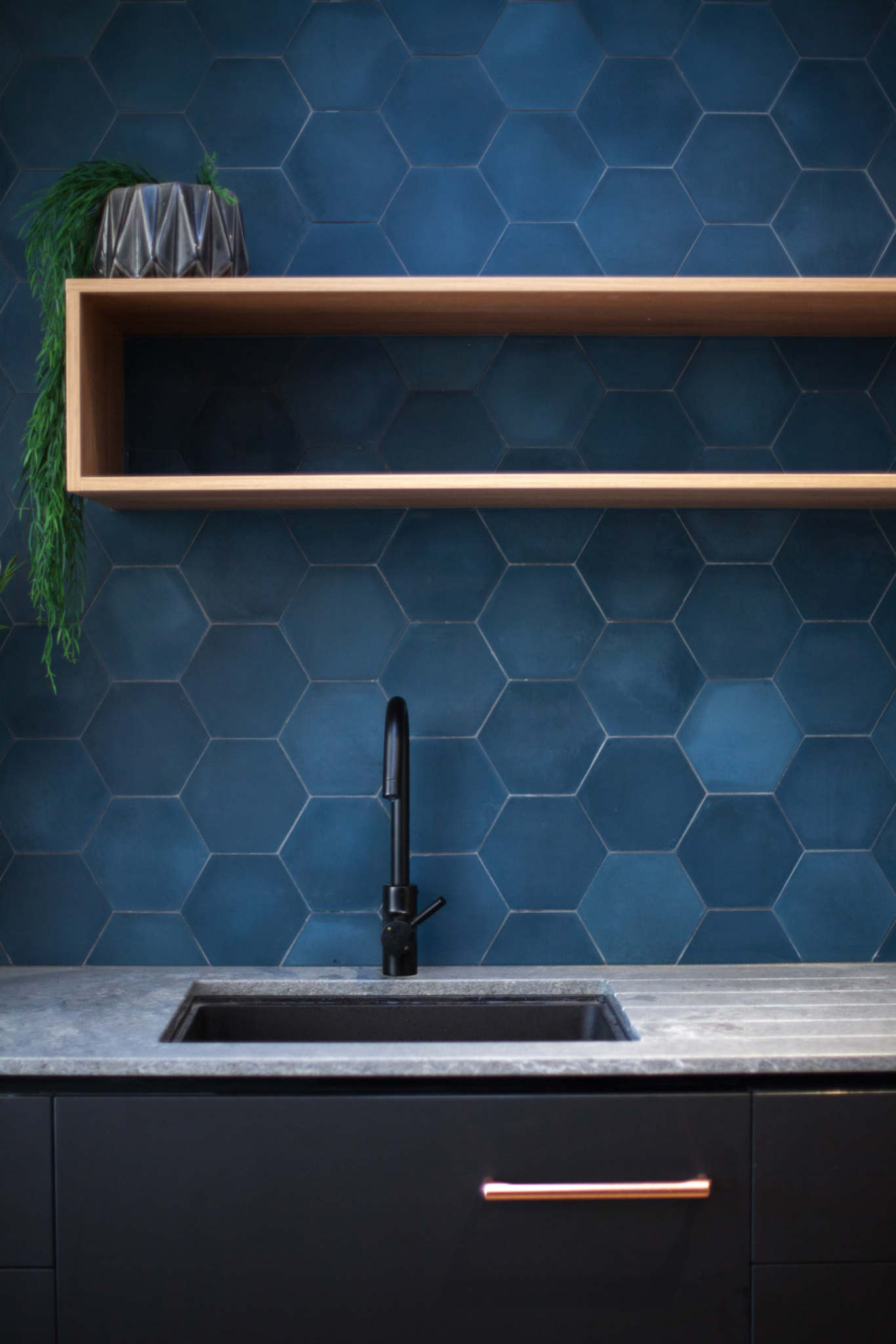 Ava Dec 2017 5 RGB 300dpi