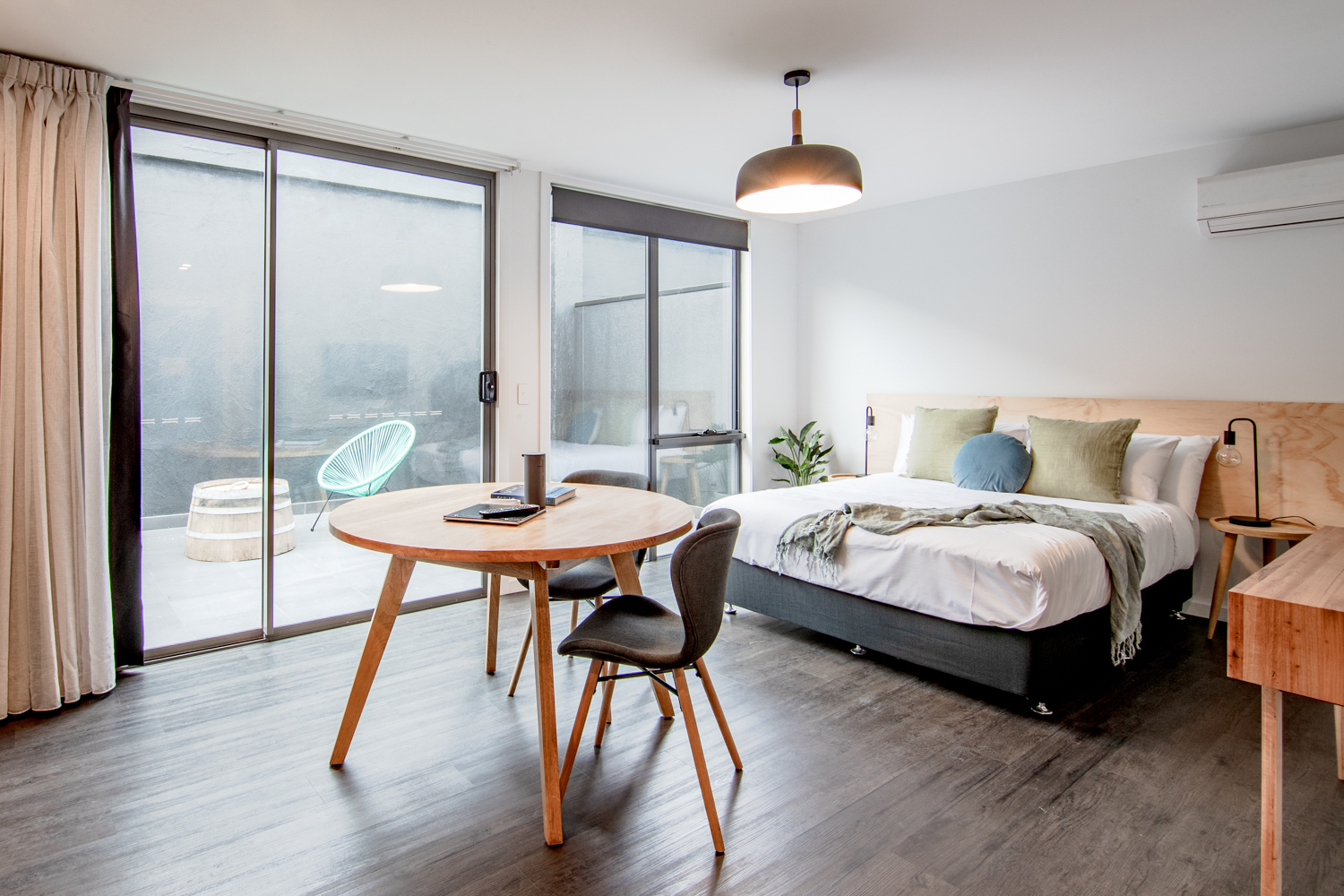 Change Hotel RGB 300dpi 26