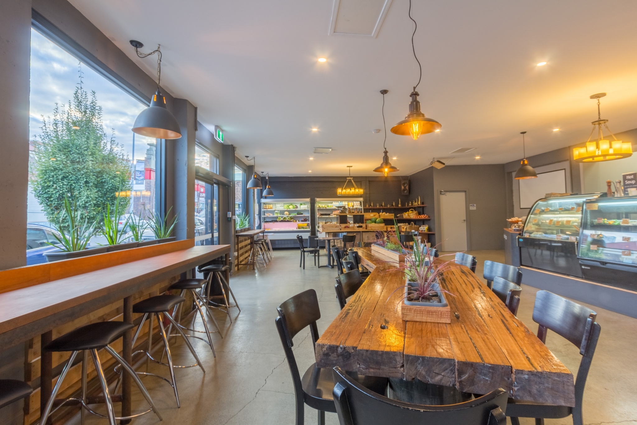 Earthy Eats S Group HD008