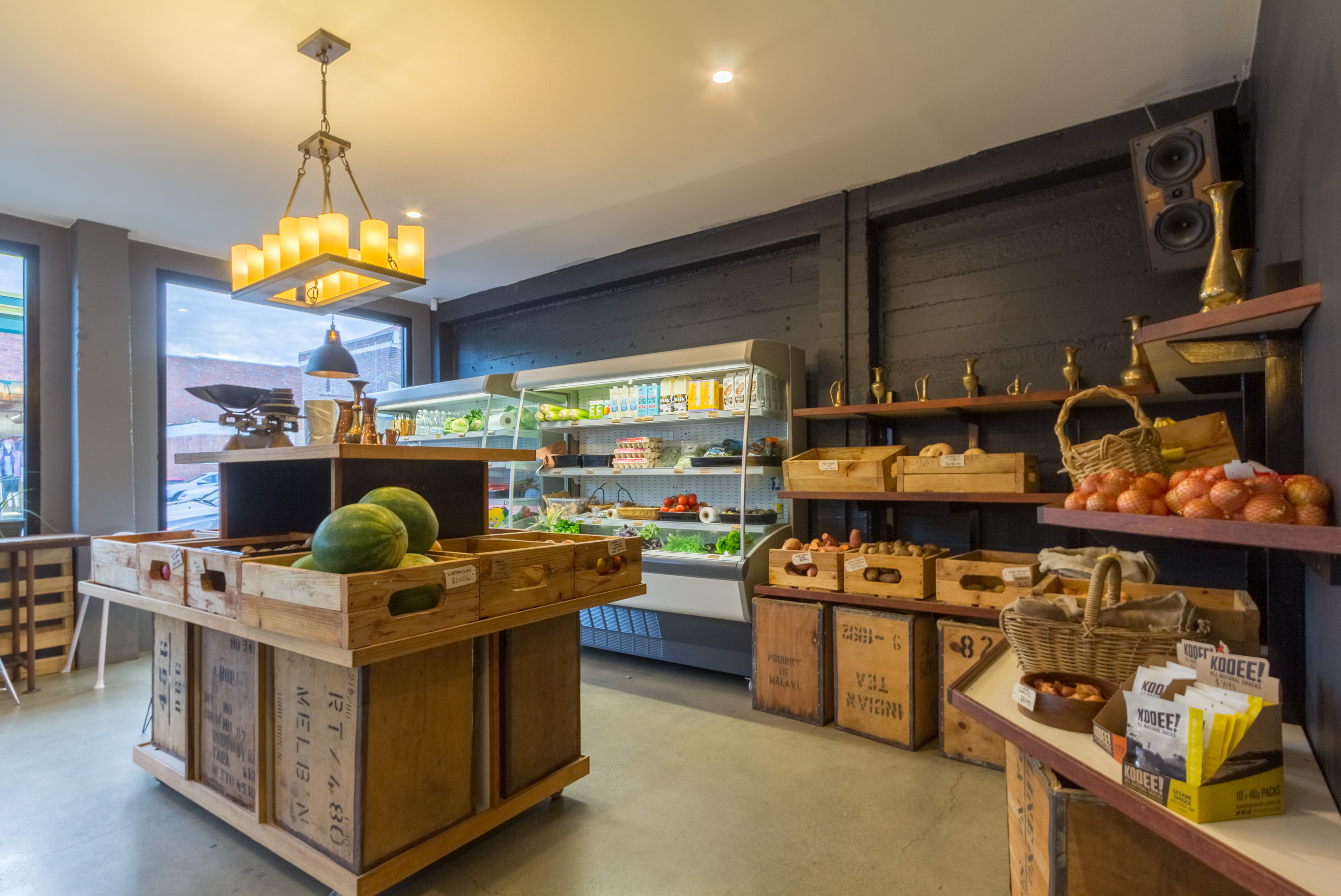 Earthy Eats S Group HD010