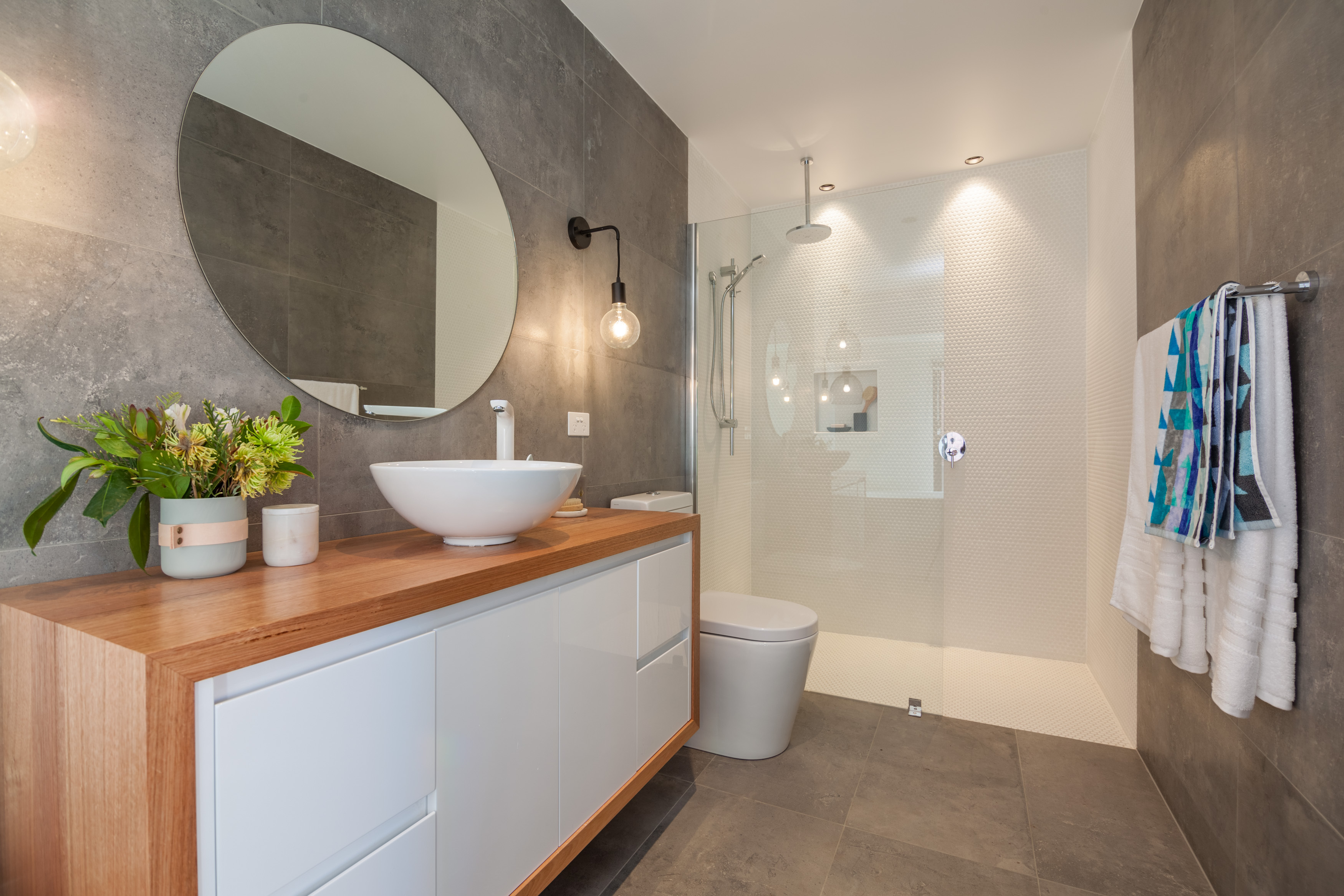 Ensuite Loveshack S Group HD001