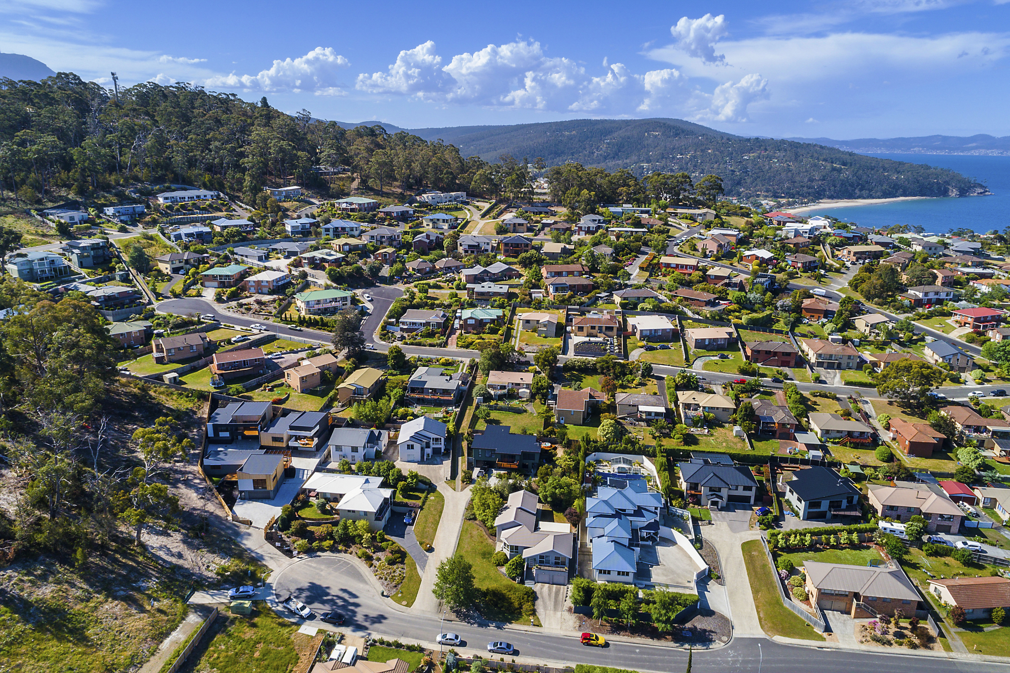 Hillside Drive RGB 300dpi 38