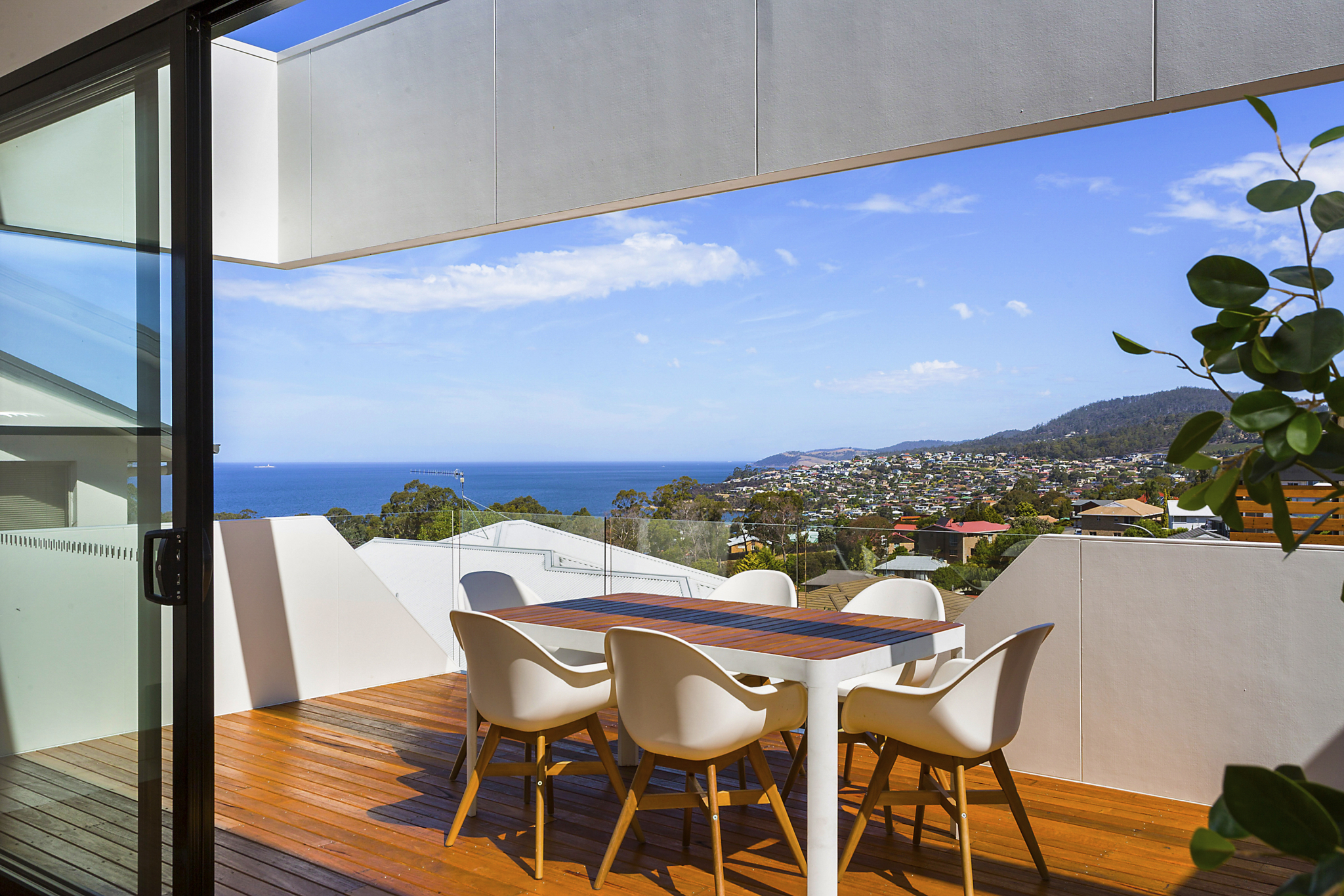 Hillside Drive RGB 300dpi 48