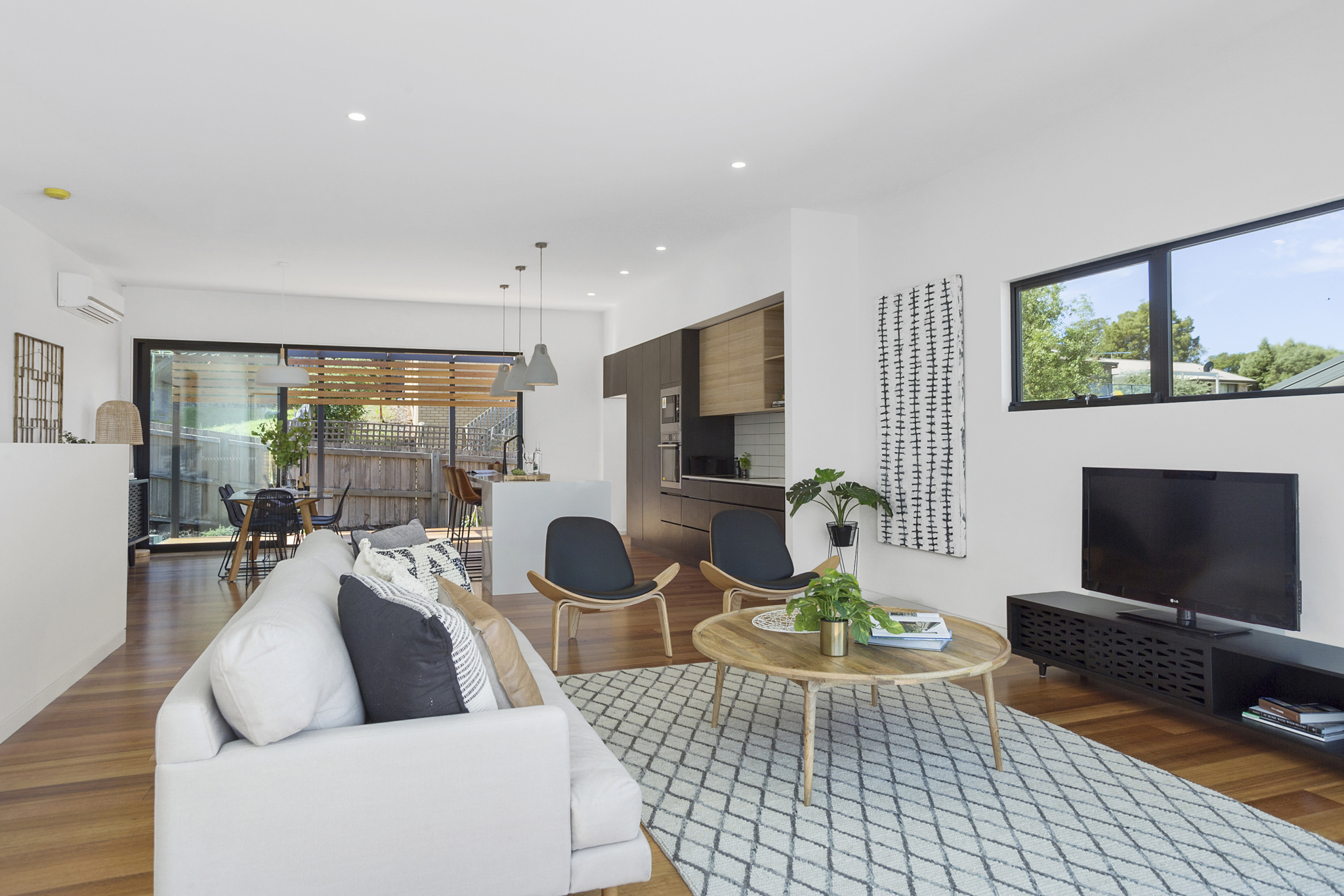 Hillside Drive RGB 300dpi 52