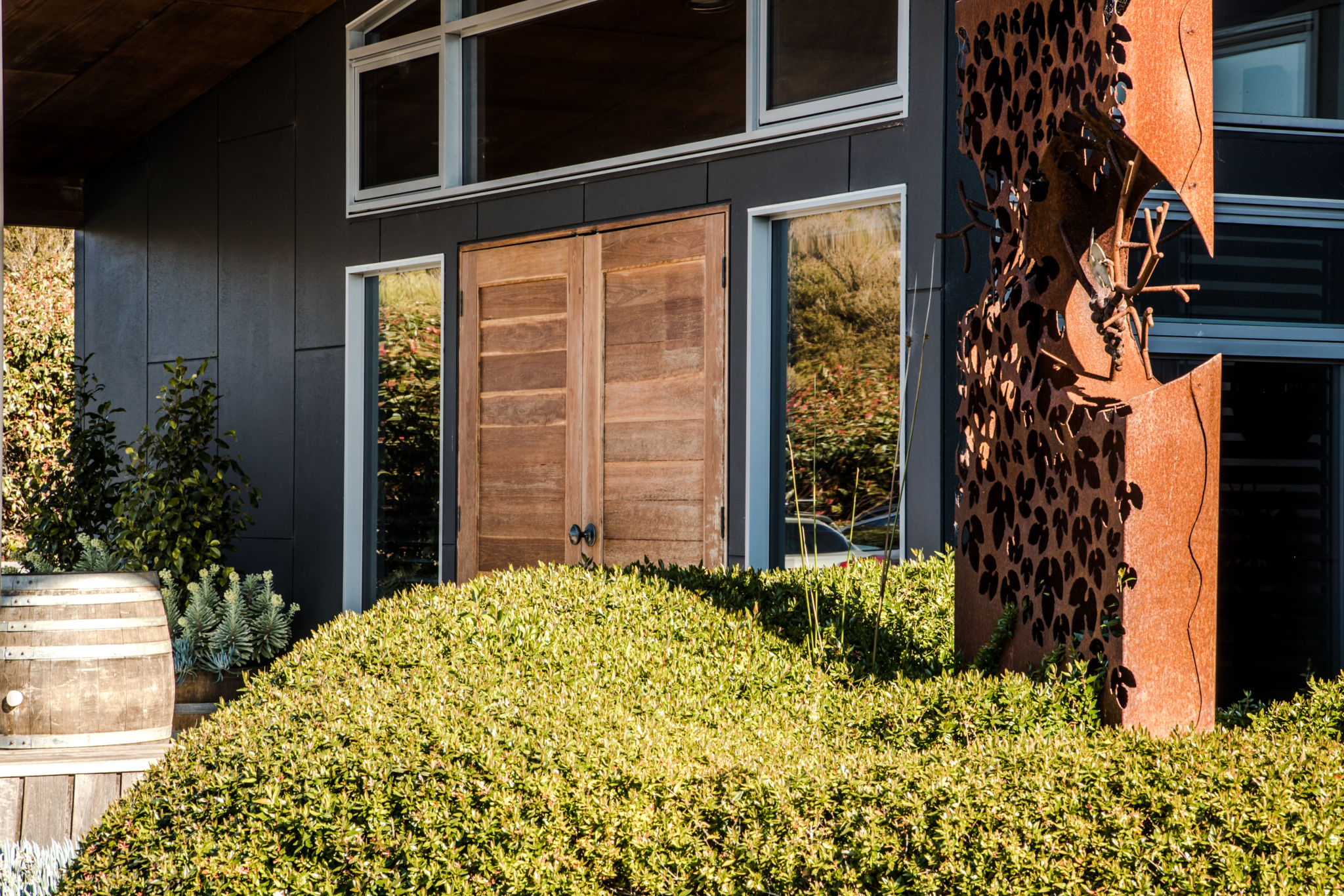 Hundred Acres Ex Res RGB 300dpi 006 191024 132149