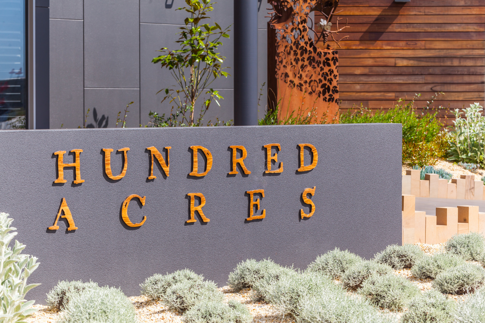 Hundred Acres Ghost Rock HD006