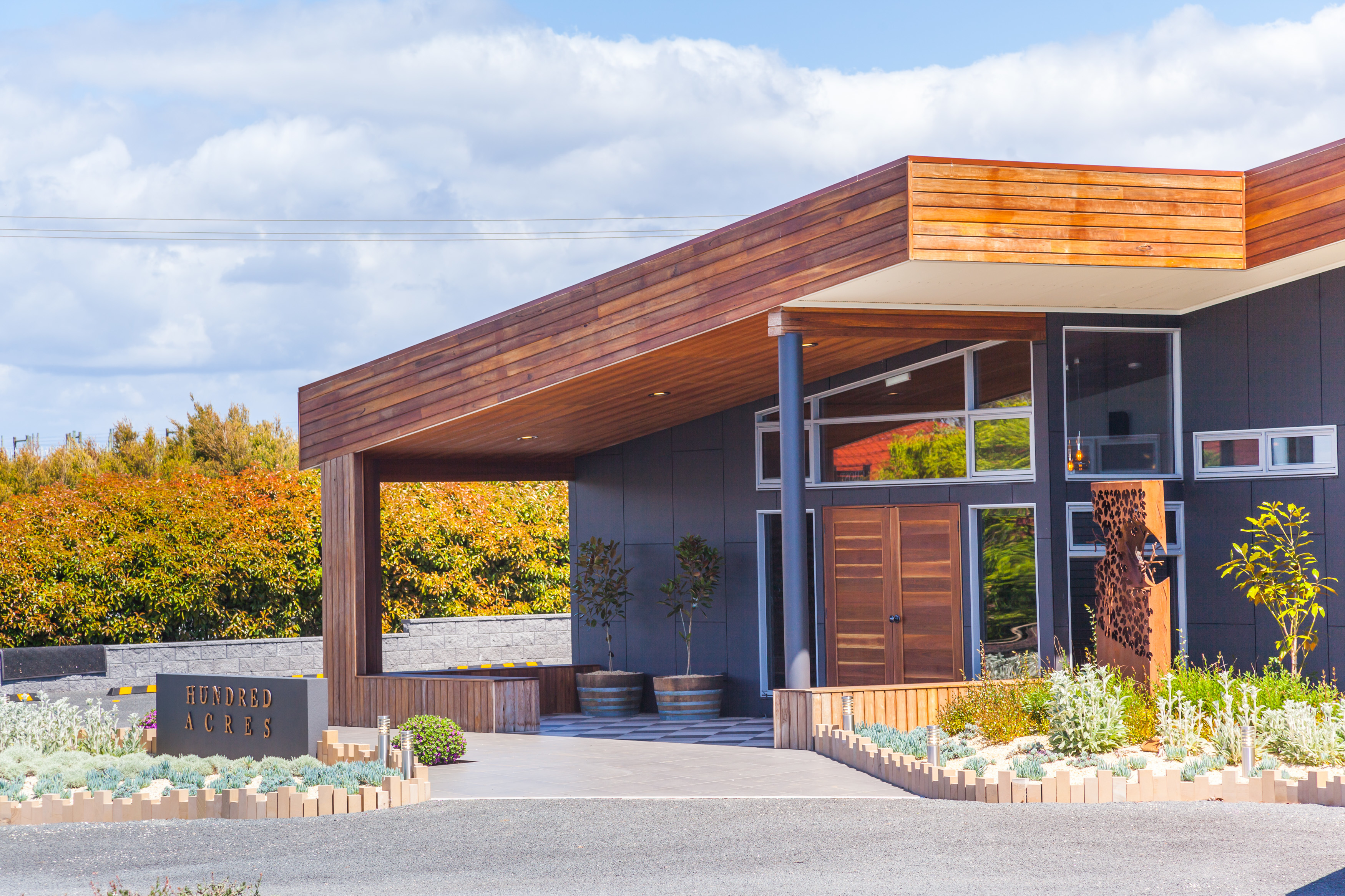 Hundred Acres Ghost Rock HD055