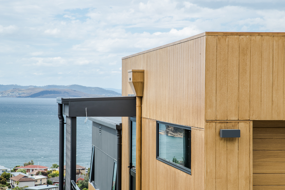 Klapsis Low Res RGB 300dpi 007