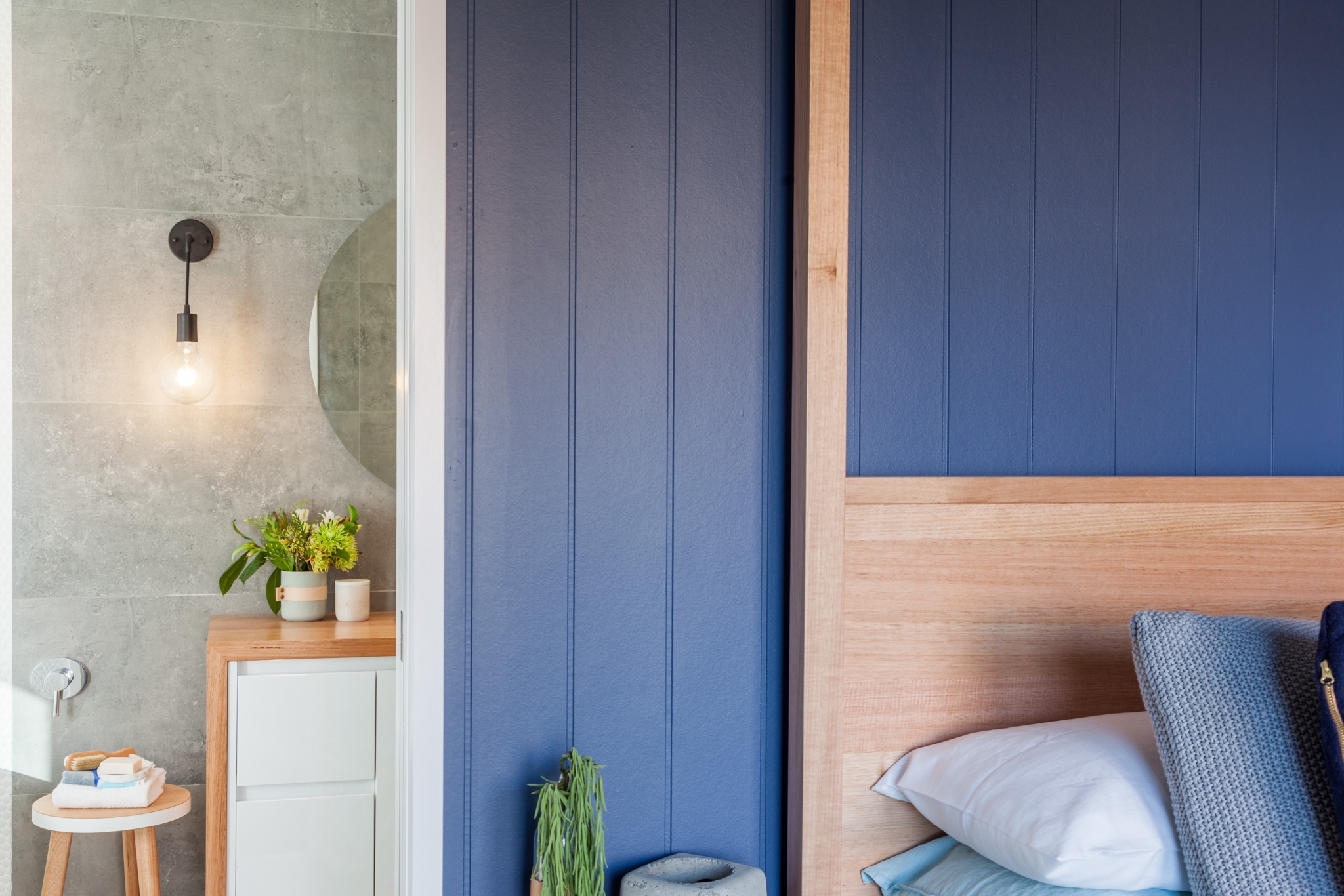 Master Bed Loveshack S Group HD006