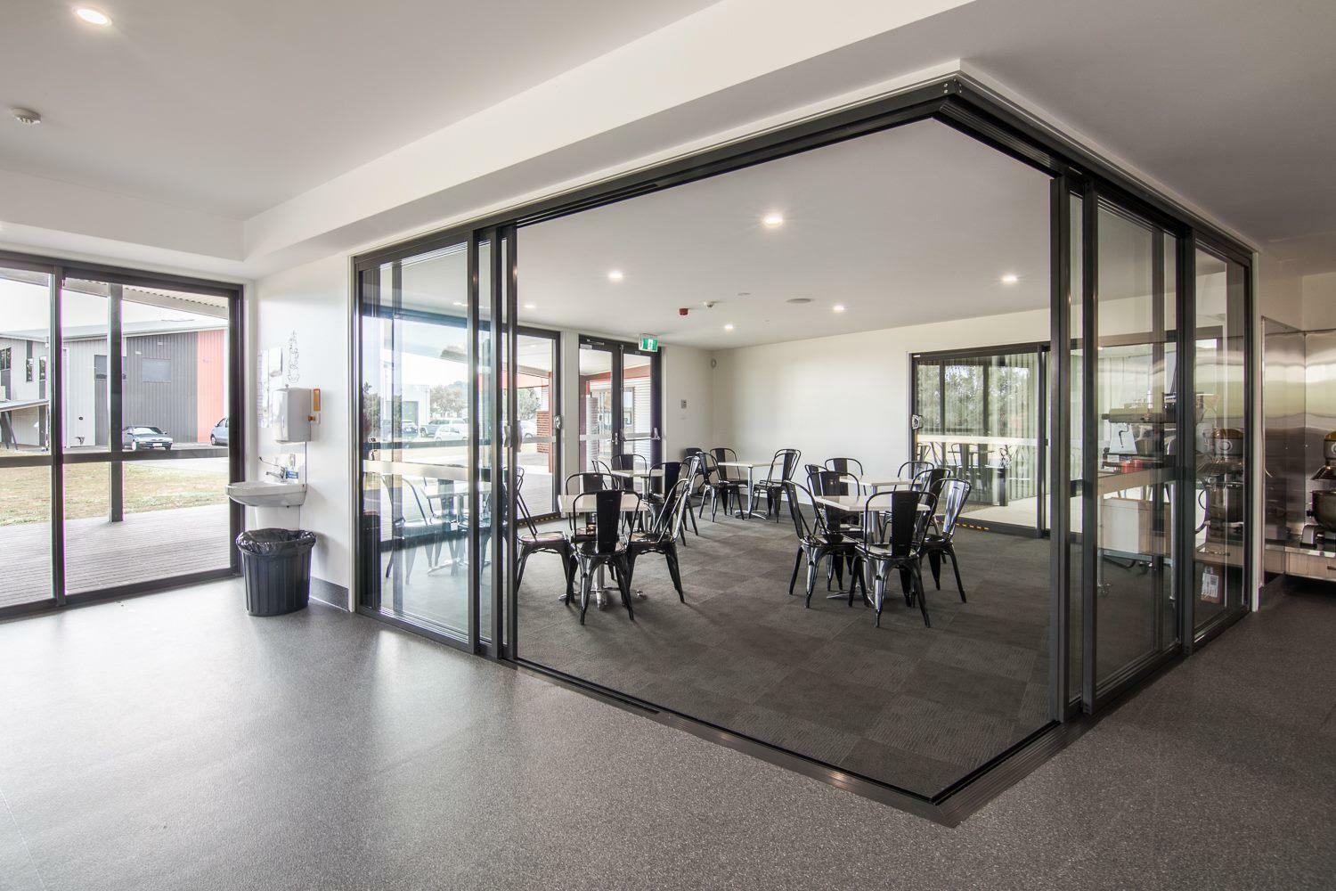 Circular head christian school trade centre 01