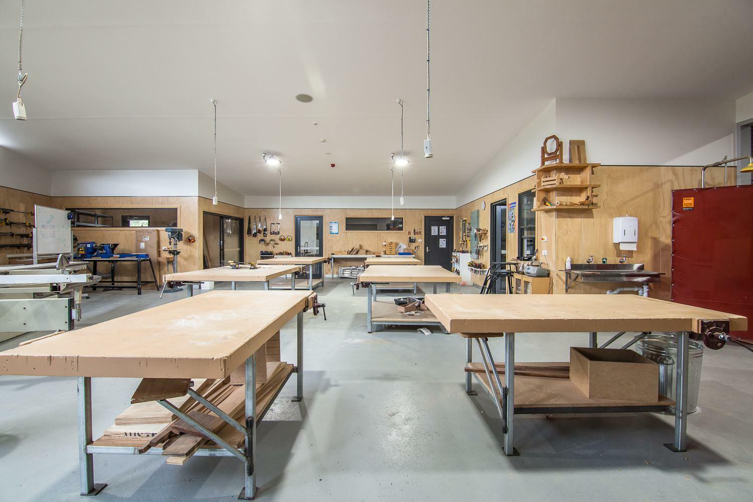 Circular head christian school trade centre 02