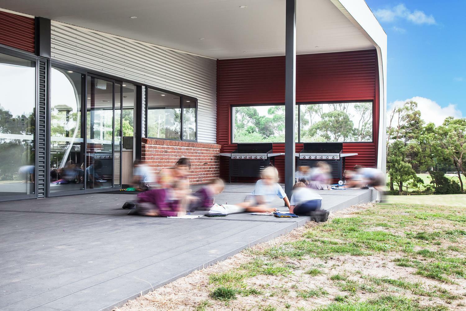 Circular head christian school trade centre 10