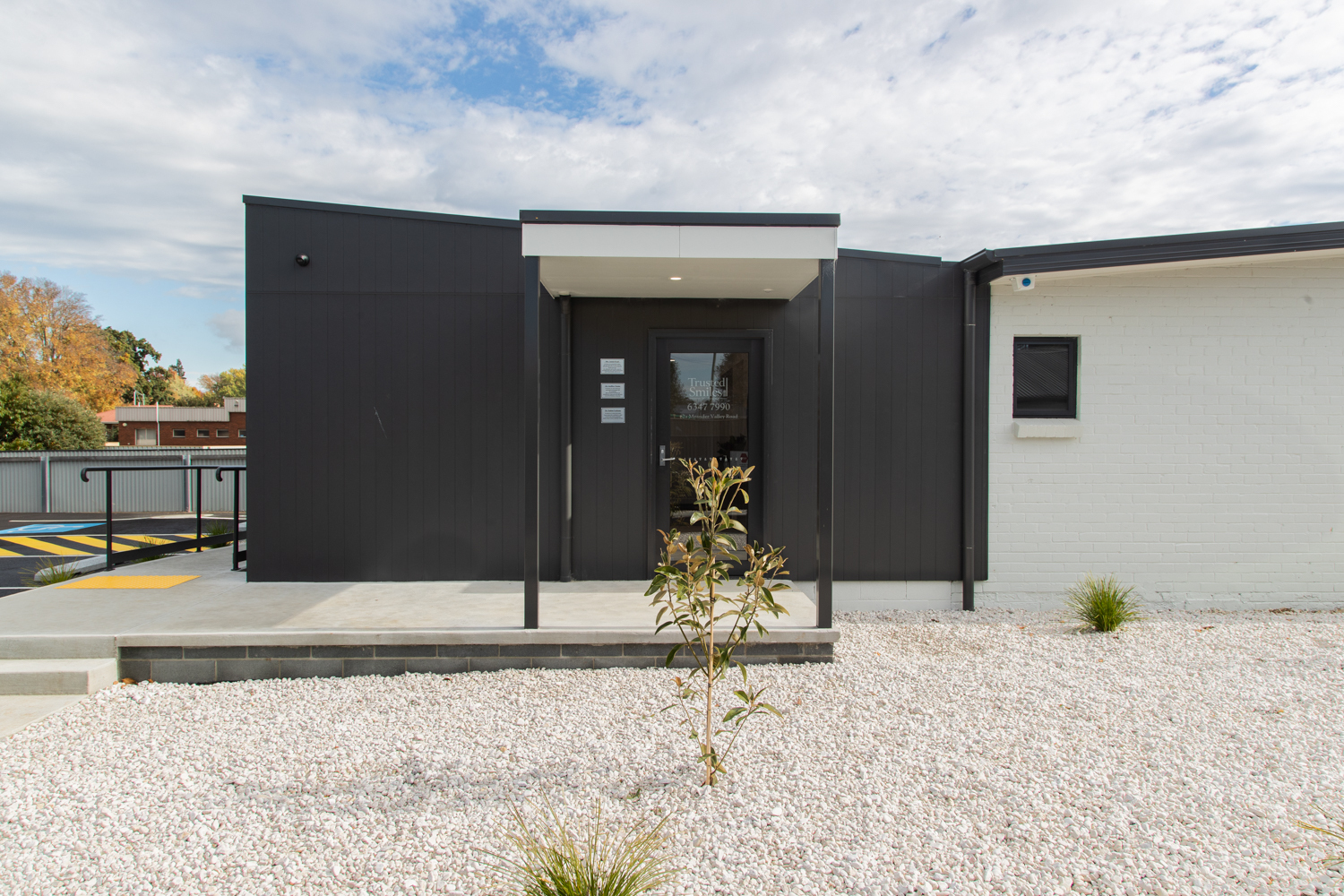 Trusted Smiles 1500px 300dpi 29