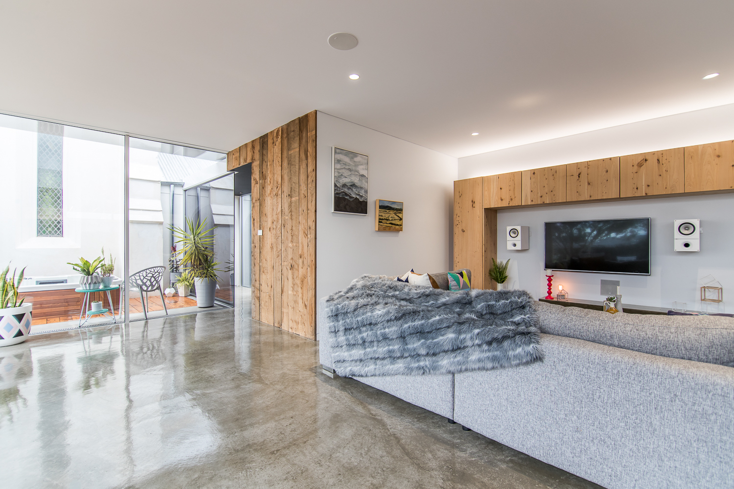 Pitt Church Web300 051