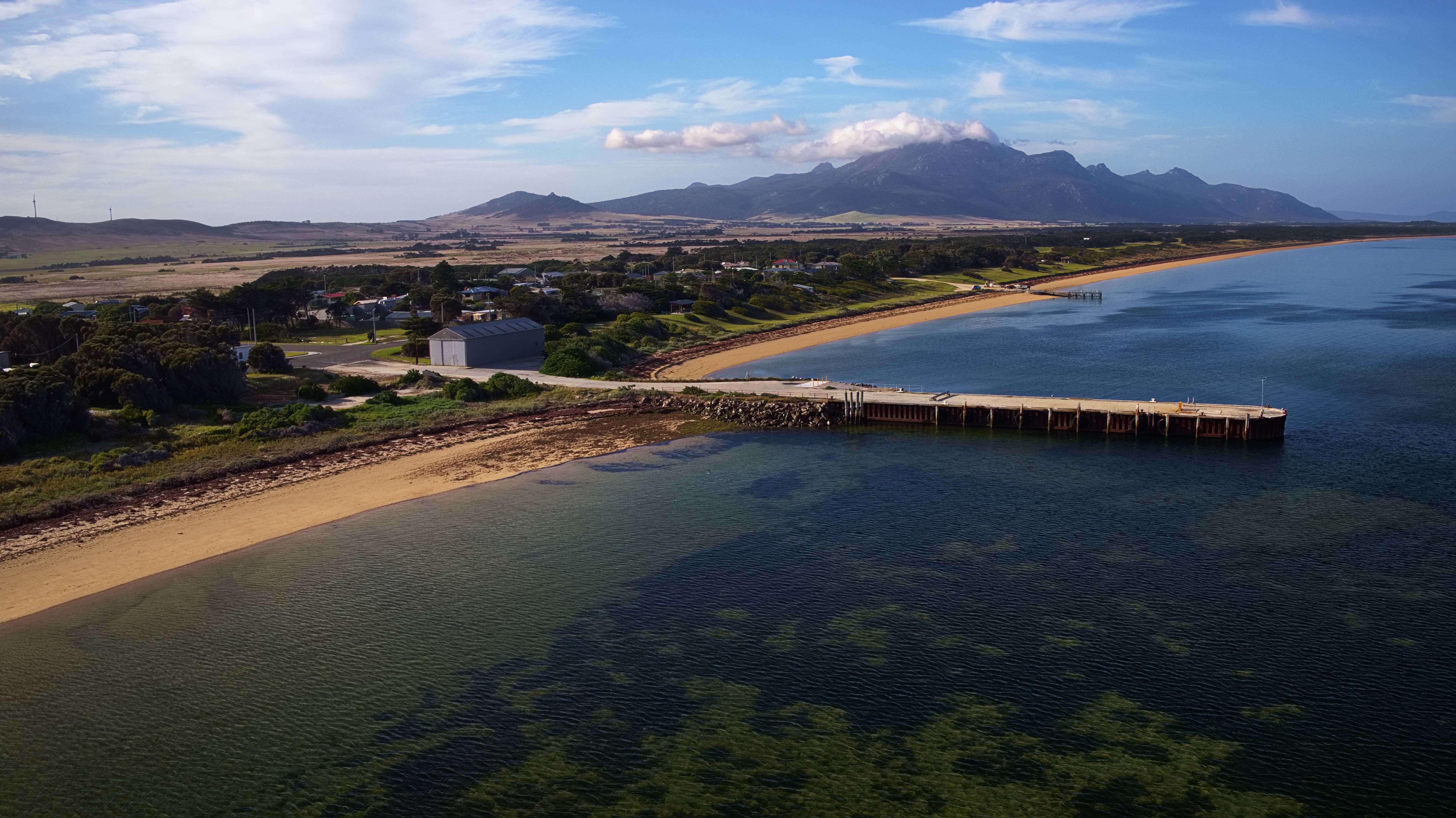 Location 5272 RGB 240dpi