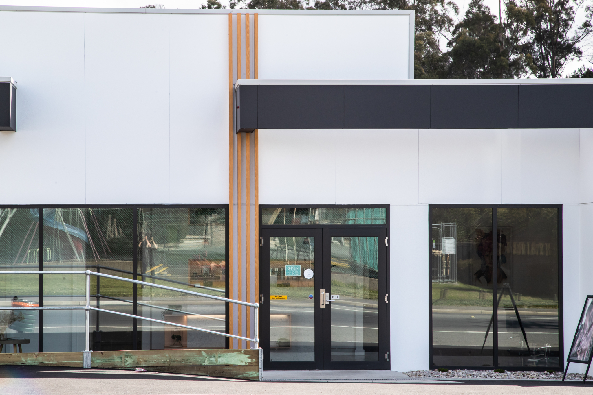 Bladerunner RGB 300dpi 3